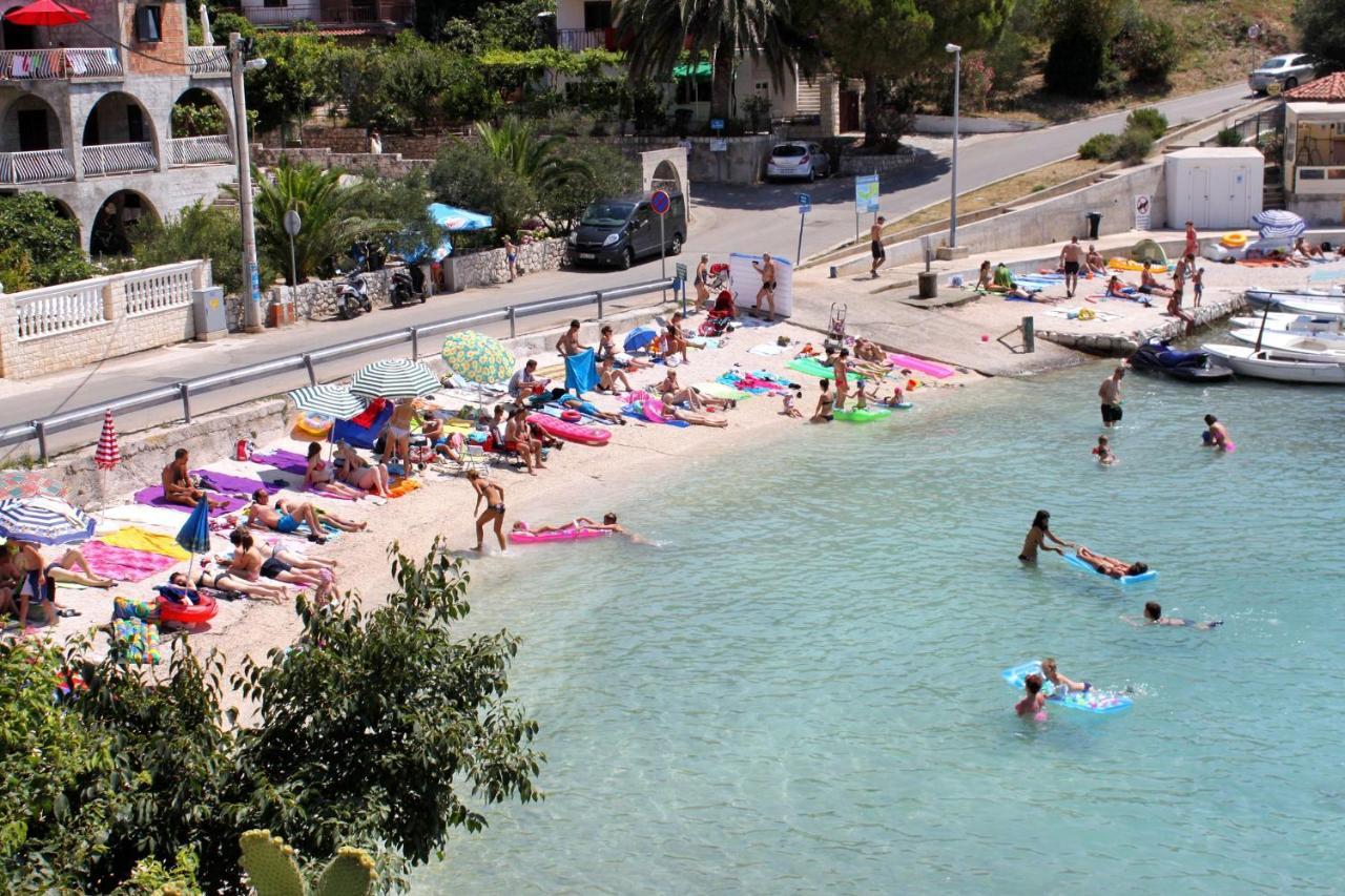 Apartments By The Sea Businci, Ciovo - 9450 Trogir Exterior foto