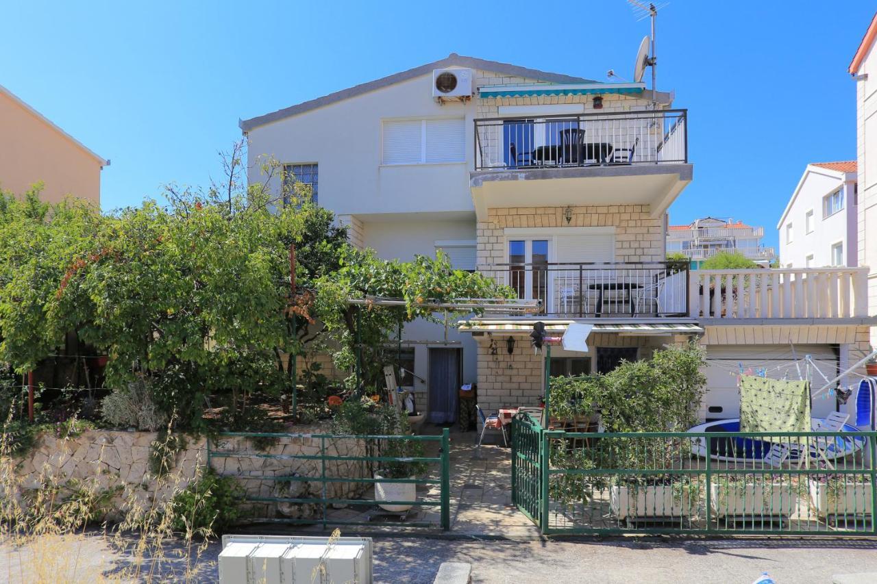 Apartments By The Sea Businci, Ciovo - 9450 Trogir Exterior foto