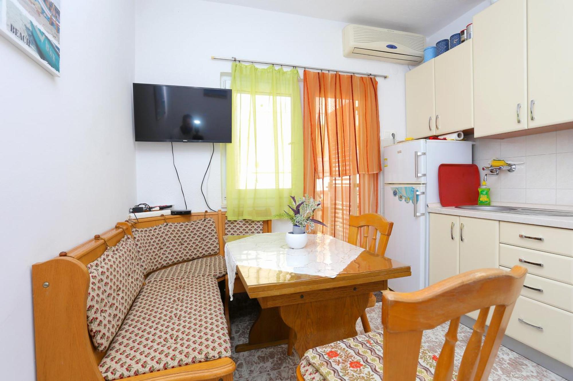 Apartments By The Sea Businci, Ciovo - 9450 Trogir Habitación foto